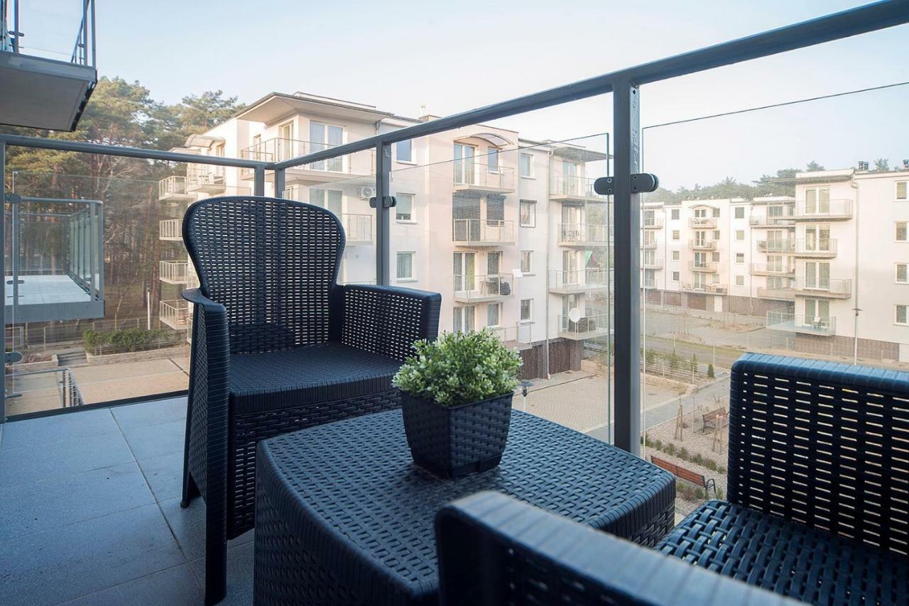 Pink Apartment Lesne Tarasy Дзивновек Экстерьер фото