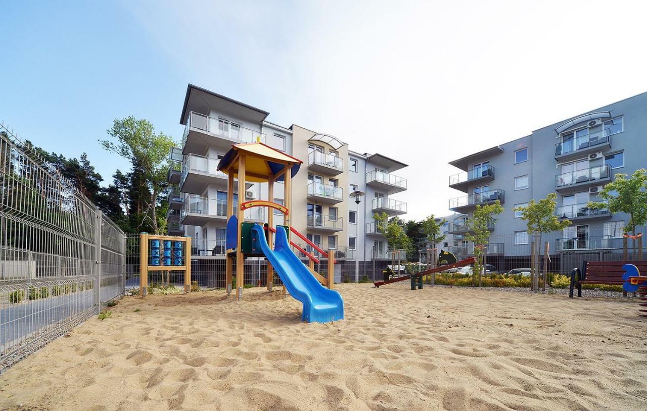 Pink Apartment Lesne Tarasy Дзивновек Экстерьер фото